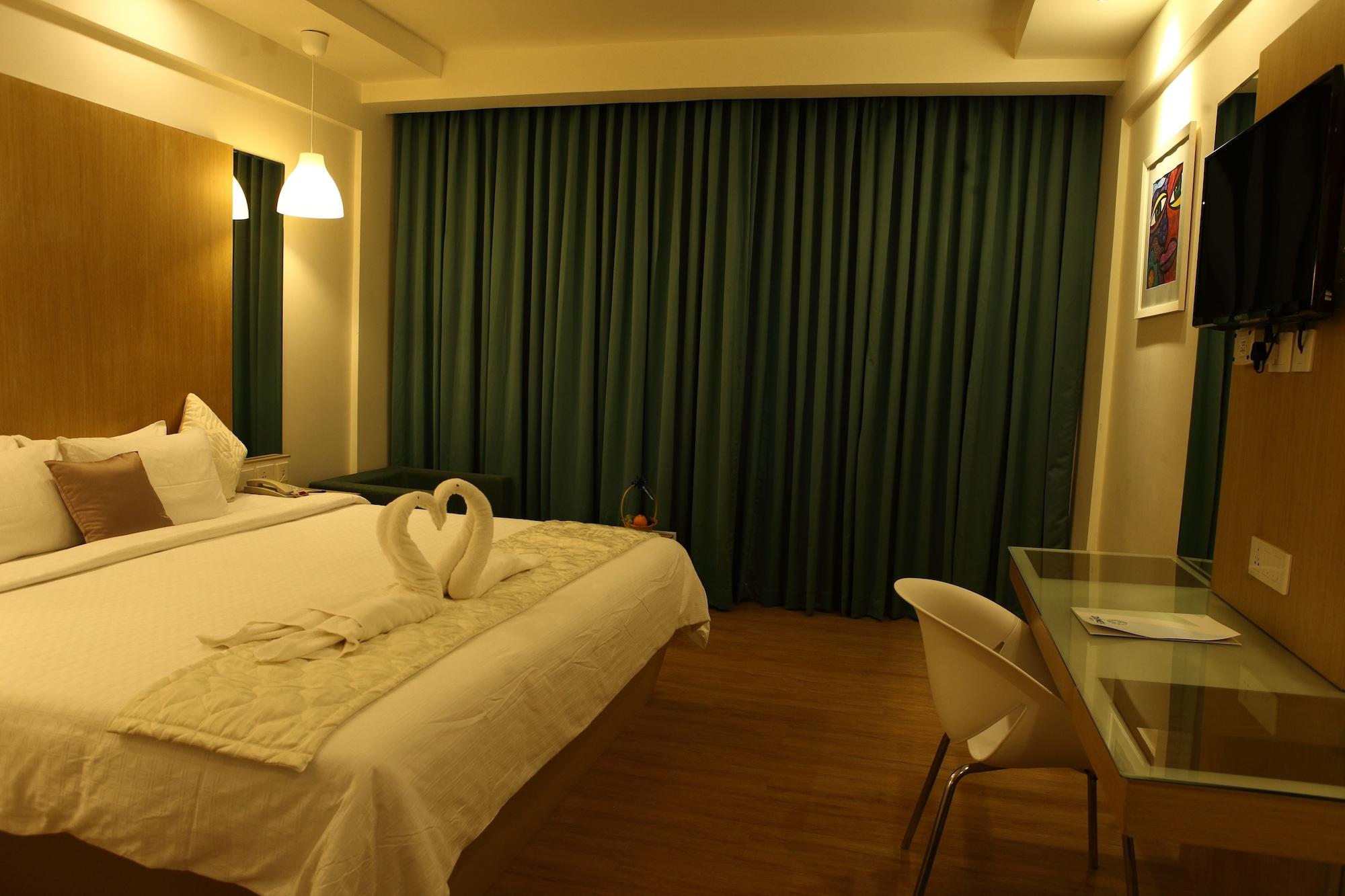 Ginger Kochi Mg Road Hotel Exterior photo