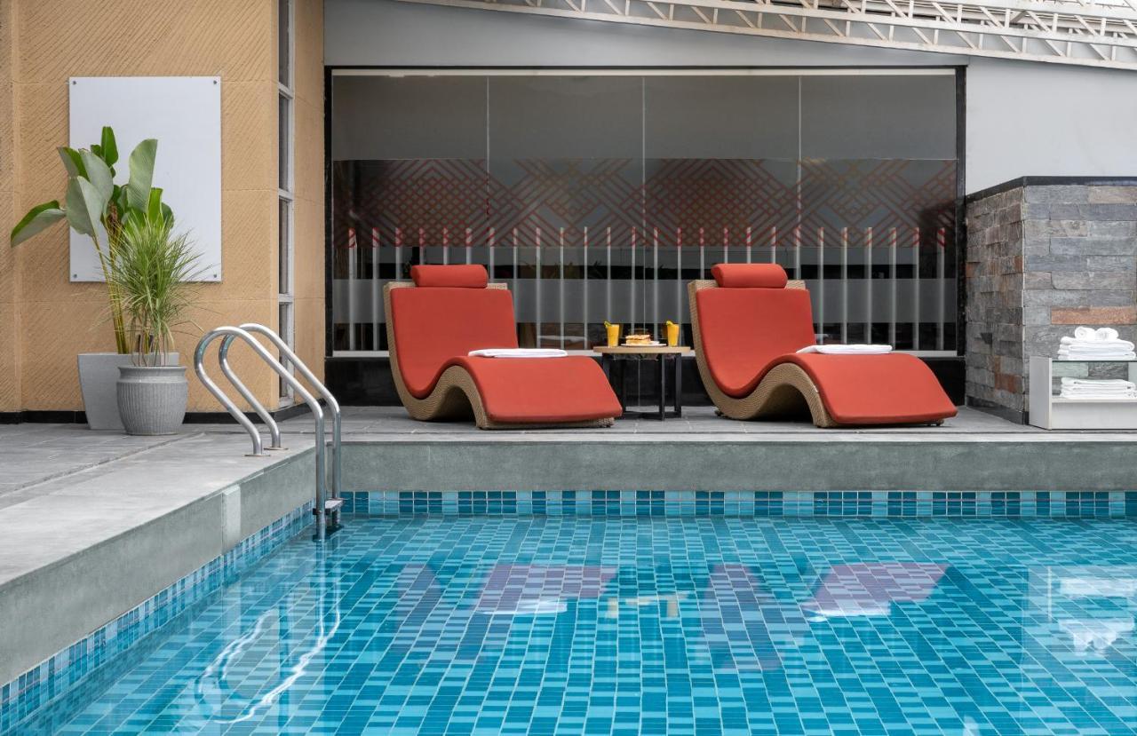 Ginger Kochi Mg Road Hotel Exterior photo