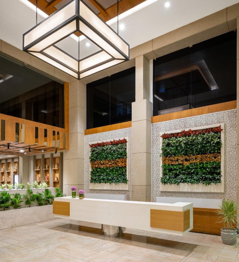 Ginger Kochi Mg Road Hotel Exterior photo