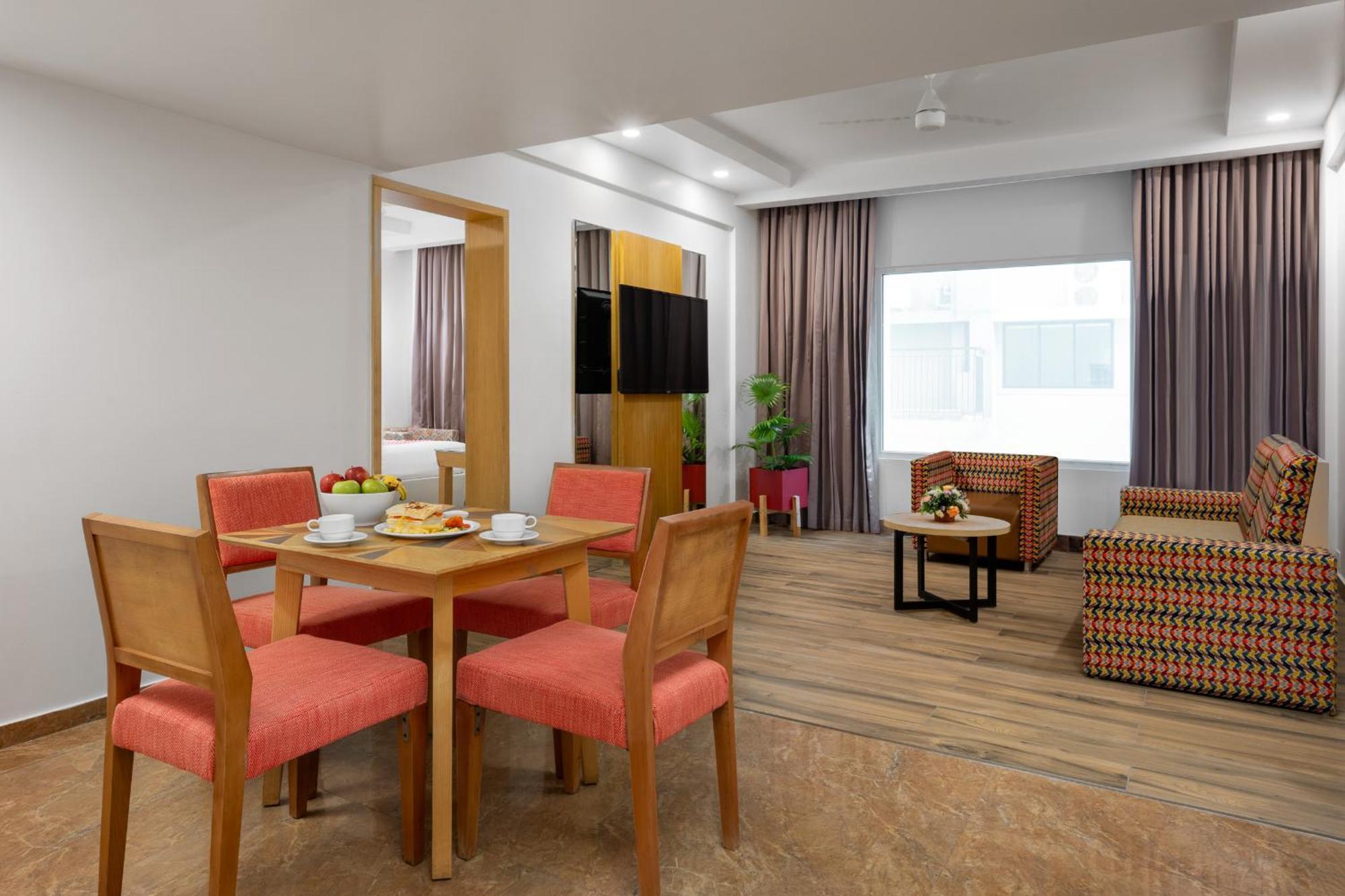 Ginger Kochi Mg Road Hotel Exterior photo