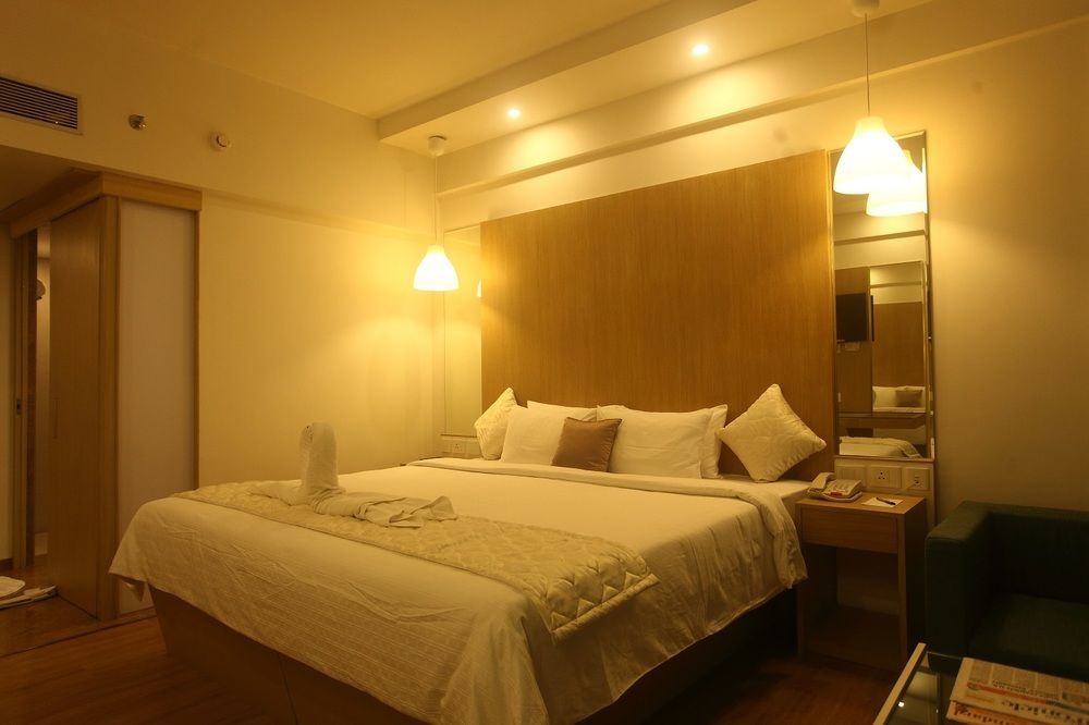 Ginger Kochi Mg Road Hotel Exterior photo